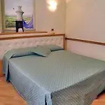 Ξενοδοχείο Regina Margherita 3*